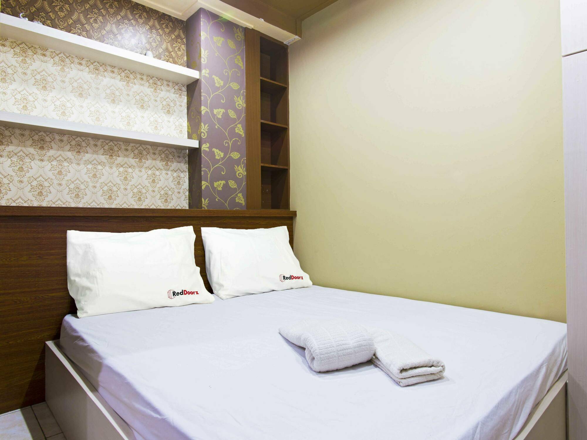Reddoorz @ Tebet Asem Baris Hotel Jakarta Exterior photo